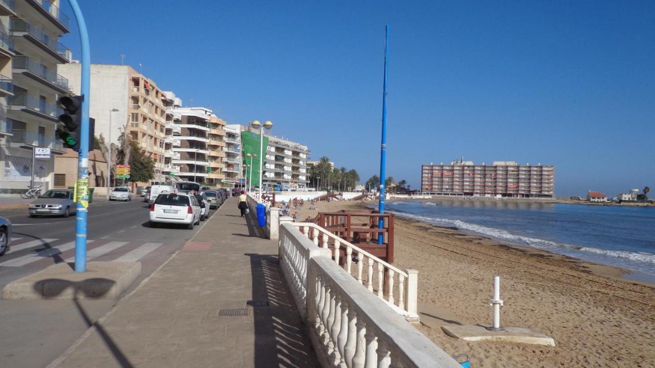 Duplex Calas Blancas Torrevieja Eksteriør billede
