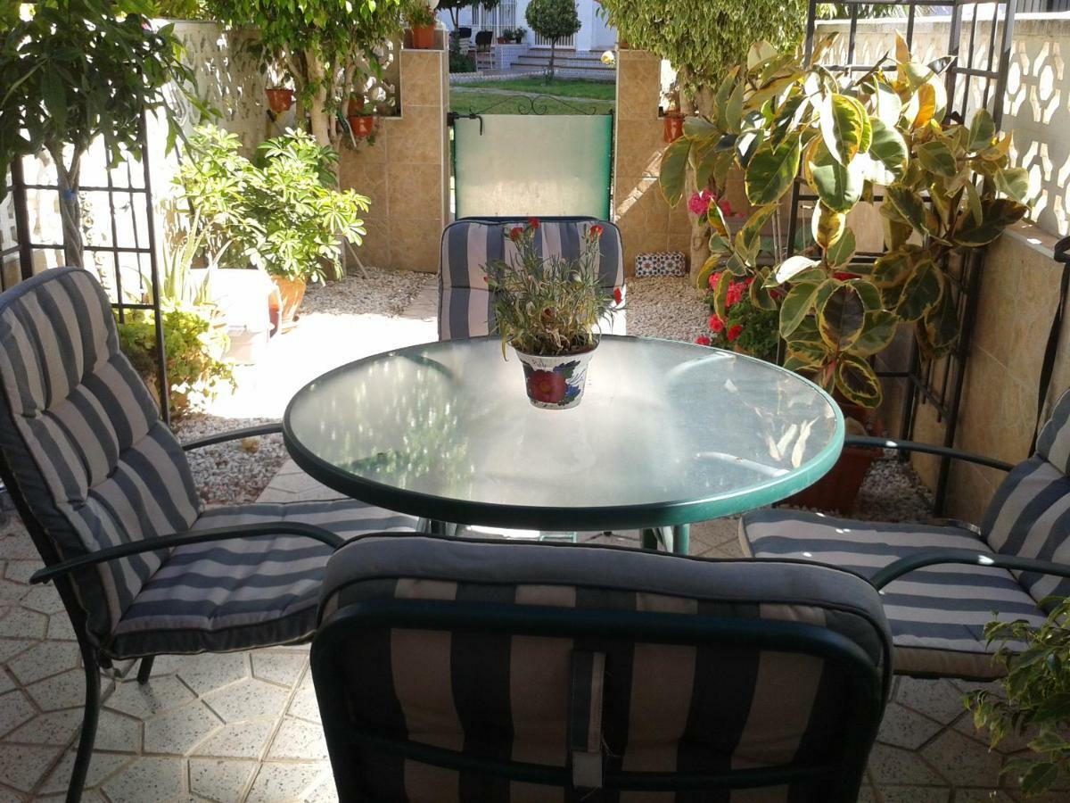Duplex Calas Blancas Torrevieja Eksteriør billede